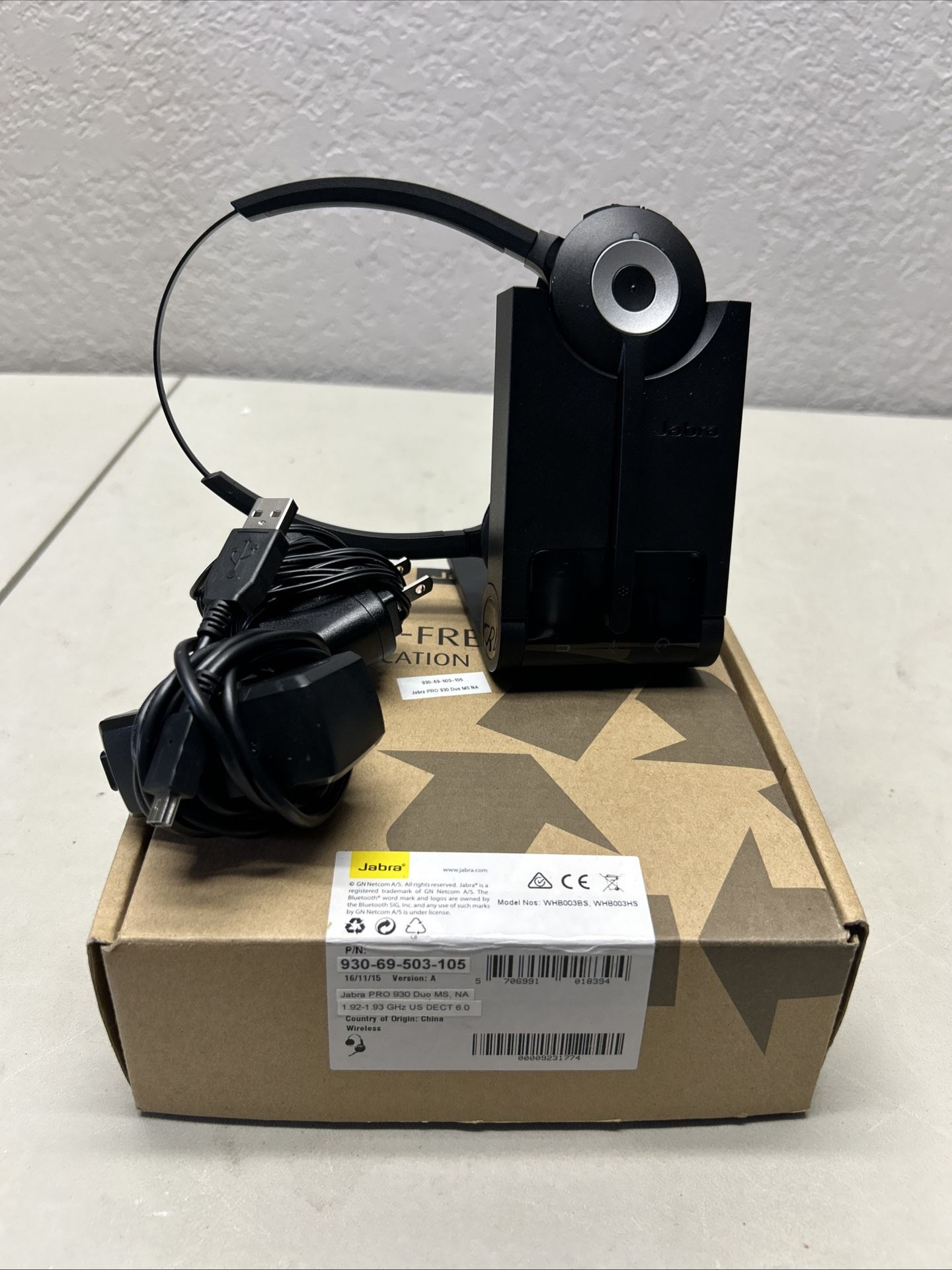 Jabra Pro 930 DUO WHB003BS Wireless Headset with Base & Original box