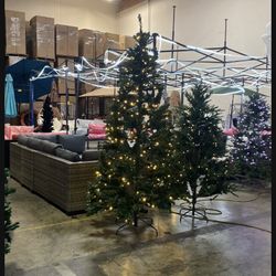 XMAS Sale!! 6Ft $35! - Pre Lit Warm White Artificial Christmas Tree.. (while Supplies Last)
