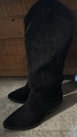 Women’s Cowgirl Boots 