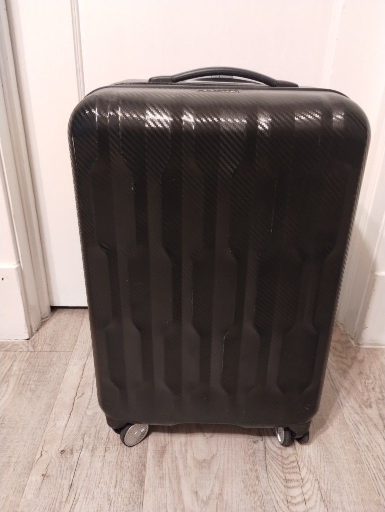 Carry On Hard Shell Luggage 