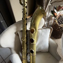 Cool Deconstructed Saxophone - Would Make An Awesome Lamp!