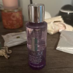 Clinique Takeoff The Day Make Up Remover