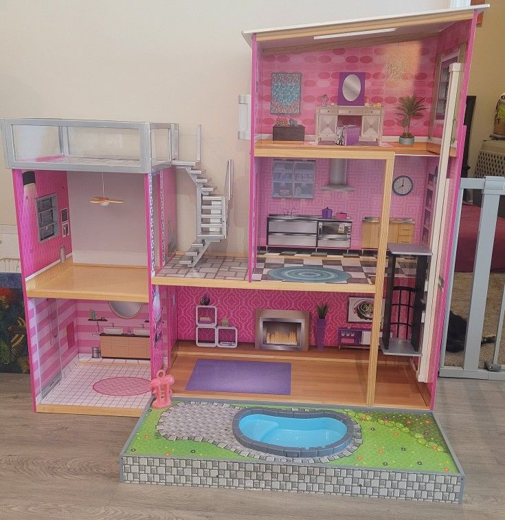 Doll House