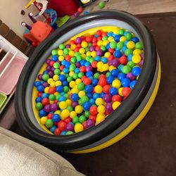Batman swimming pool ball pit