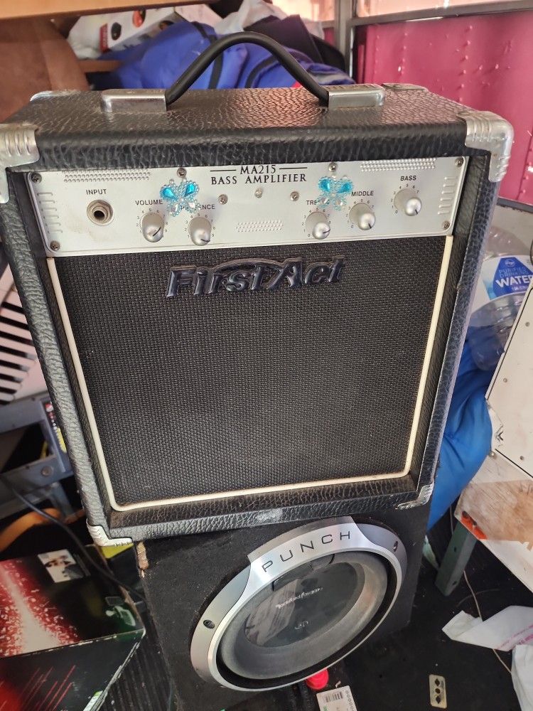 Bass Amplifier MA215
