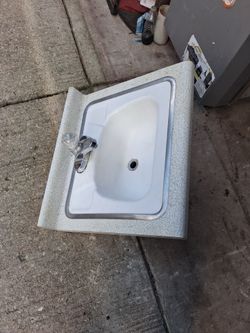 Sink with Faucet