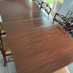 Dining Table With 6 Chairs.