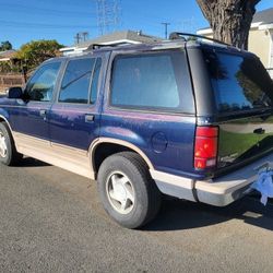 1993 Ford Explorer Eddie Bauer Suv 4
Door V6 Engine