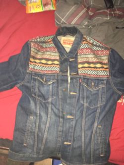 Levi jean jacket size large
