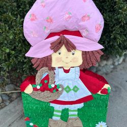Strawberry Shortcake Piñata