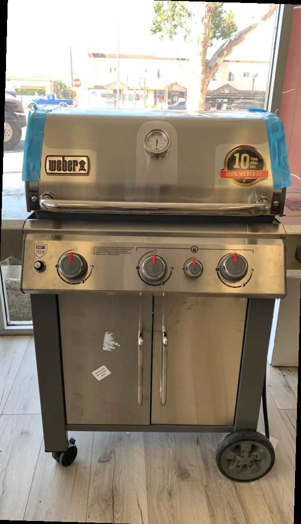 Brand New Stainless Steel 3 Burner Propane Weber XWT36