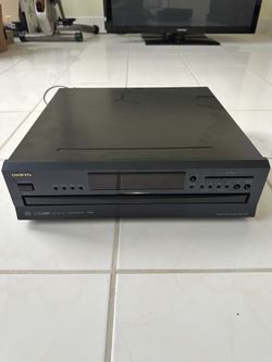 Onkyo DX-C390 6-Disk CD Player