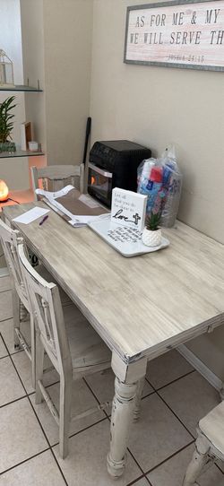 Farmhouse Dining Table with Extension Leaf & 4 Chairs