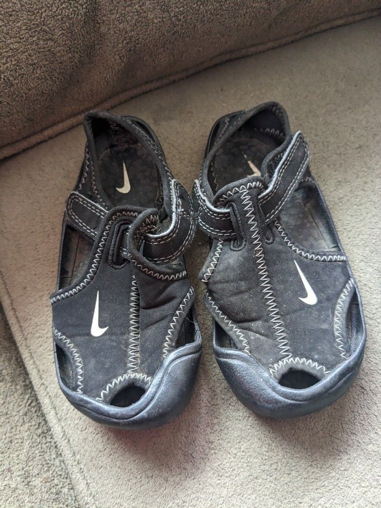 Nike Slip On Water Shoes 