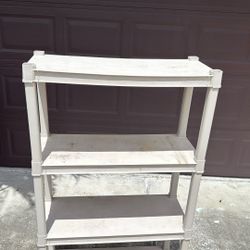 Sterilite Plastic Shelving Set Of 4