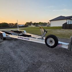 TRAILER 30/32 2015 TORSION 15200 LIBRAS FRENO EN  DOS EJES REGISTRACION EN MANO  ESTA EN NAPLES INTERESADOS LLAMAR 786@915@2829 