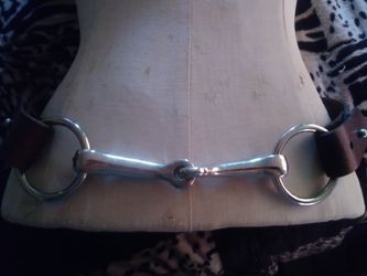 Isaiah kincaid equestrian belt nice size 30
