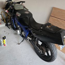 1992 Yamaha Fzr600r