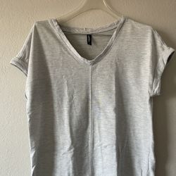 Ambrielle, Women’s Grey Shortsleeve Lounge Basic Sleepwear Pajama Top, Size L