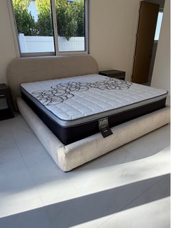 •  Elite Bamboo Luxe  king   12” pillow top.      New mattress in a plastic sealed.     We offer same day delivery  Venta de colchones  ☎️📲call or Te
