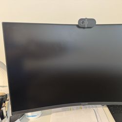 Samsung 27” Curved Monitor (S27C392EAN) – Like New