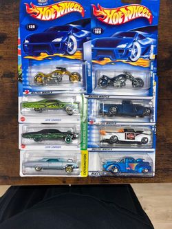 Hot Wheels Die-Cast Cars Lot of 8
