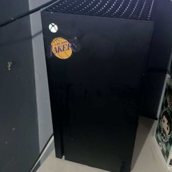 Xbox One Series X / Samsung Flat Tv /lots Of Games 