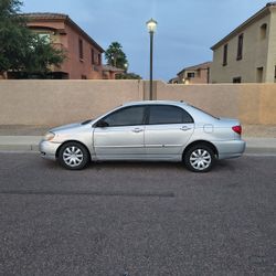 Toyota Corolla Detalles Esteticos Titulo Limpio 