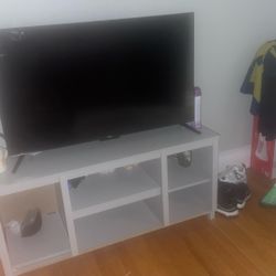 43 Inch Roku Tv / Parsons Tv Stand 