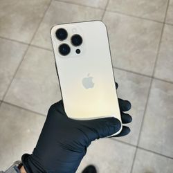 iPhone 14 Pro Max ATT / CRICKET. 