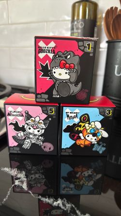 Hello kitty figures