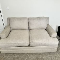 Couch (Cream)