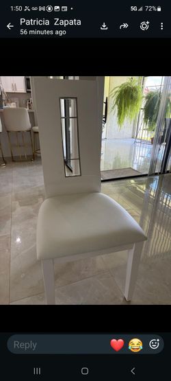 MODERN DINNING CHAIRS (4)