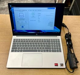 HP 15.6" Laptop Touchscreen Ryzen 5 7520U 8GB RAM 512 GB SSD Windows 11 w/ Charger Warranty
