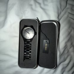 burei all black watch