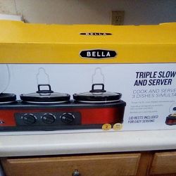TRIPLE SLOW COOKER AND SERVER.