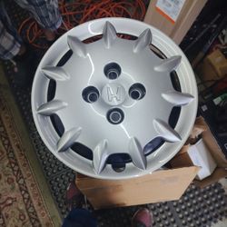 15 Inch OEM Honda Accord Hubcaps 4 Lug 
