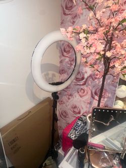 Ring light