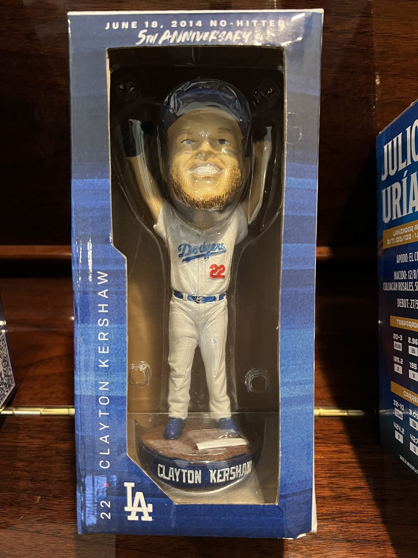 2 Dodgers Bobblehead Clayton Kershaw Dave Roberts Brand New In Box