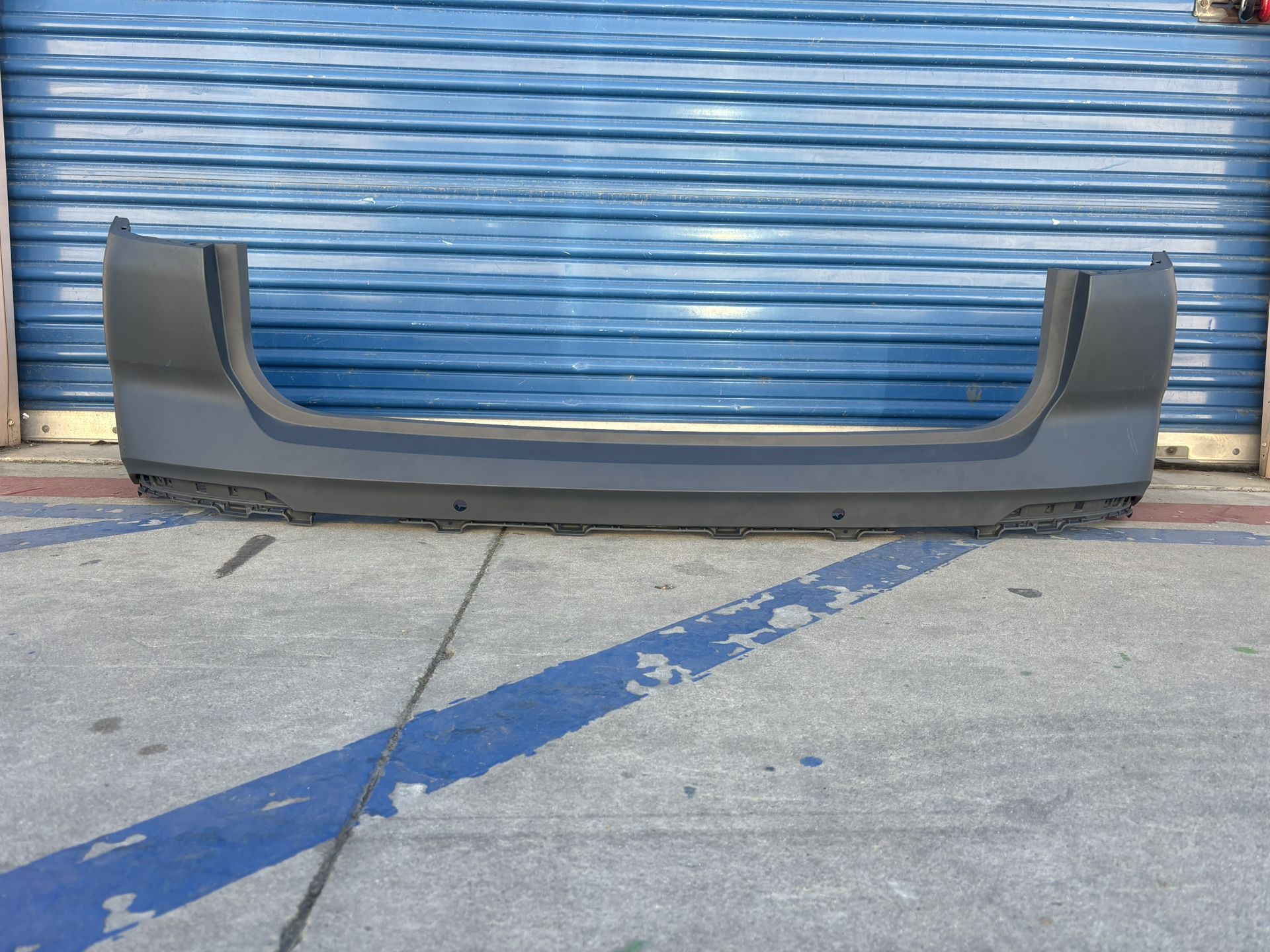 2022,2023,2024 BMW X3 G01 Rear Bumper Cover/Defensa Trasera Oem,Original NEW,Never Used Ask