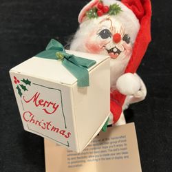 Vintage Annalee 1993 Santa Mouse w/ Gift –Hang Tag Attached