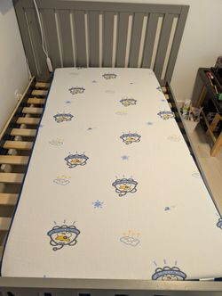 Molblly Kids Twin Foam Mattress Excellent Condition
