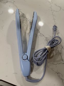 Nori Light Blue Iron Steamer dual voltage