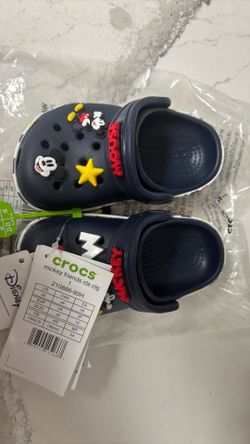 crocs