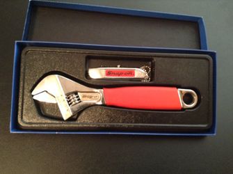 Adjustable wrench new