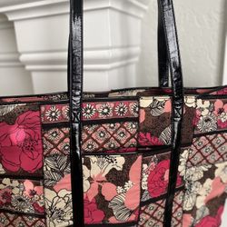 VERA BRADLEY Mocha Rouge Zip Top Tote with Black Handles - Retired Pattern