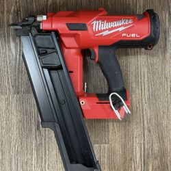 Milwaukee M18 Fuel Brushless 3-1/2 In 21 Degree Framing Nailer 