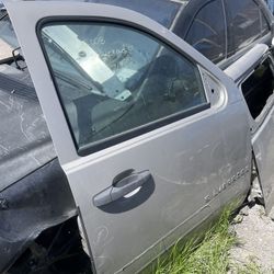 08 - 13 Silverado / Sierra Right Front Door 