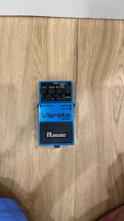 Boss VB-2W Waza Craft Vibrato Guitar Pedal