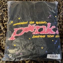 black Sp*der V2 hoodie in a size M